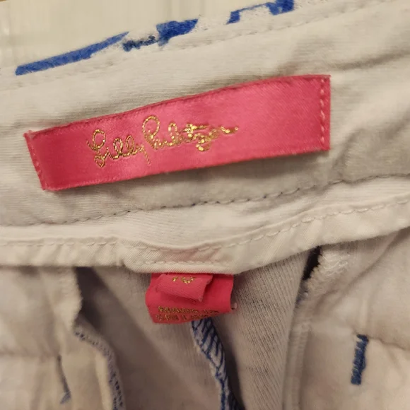 Lilly Pulitzer Blue Floral Women's Shorts - Picture 4 of 4